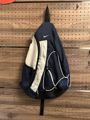 Nike 원 숄더백 네이비/화이트 00s