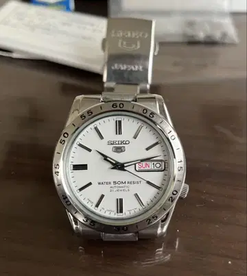 SEIKO5 오토매틱 손목시계 화이트 다이얼 백케이스