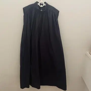 COS 슬리브리스 원피스 36