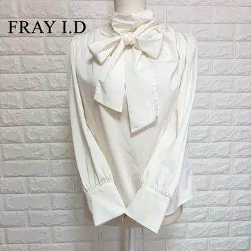 프레이아이디 FRAY I.D 블라우스 보타이