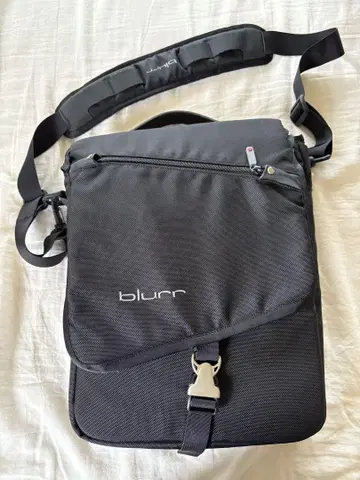 blurr 숄더백 노트북 사이즈