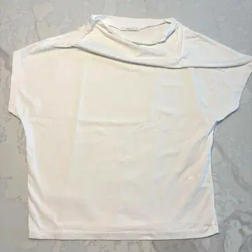 83 ANAYI 아나이 비대칭 변형 드레이프 티셔츠 상의