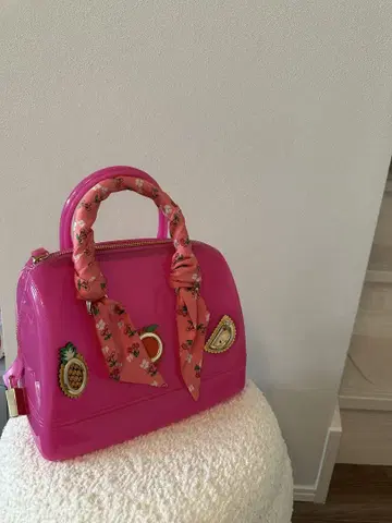 FURLA 한정 메트로폴리스 후르츠 핸드백