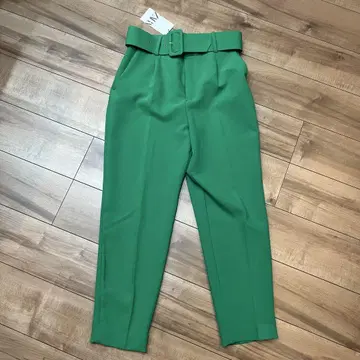 미사용 새상품급 ZARA 자라 여성용 벨트 부착 팬츠 그린 M