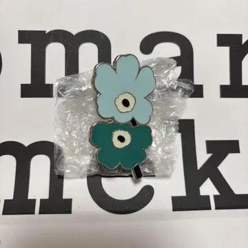 새 상품! 마리메꼬 핀 배지