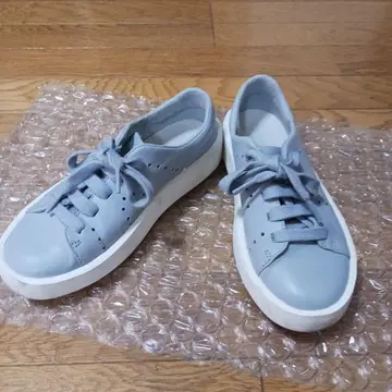 CAMPER