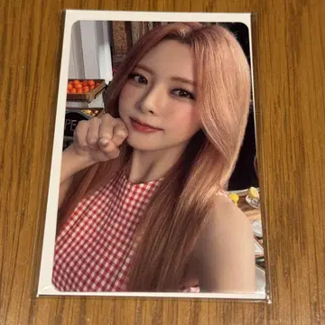 ITZY 유나 JYP 팝업 스토어 혜택 트레이딩 카드