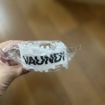 vaundy 러버 밴드 화이트 블랙 fusion