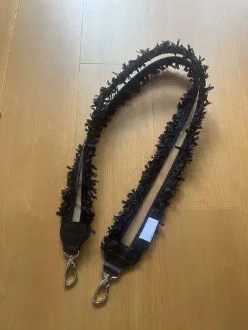 세츠코 사지테일 PVC 스트랩 블랙 새상품급