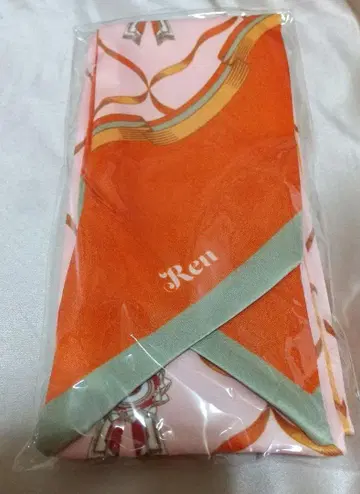 진구지 렌 리본 스카프