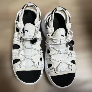 Puma 스포츠 샌들 화이트