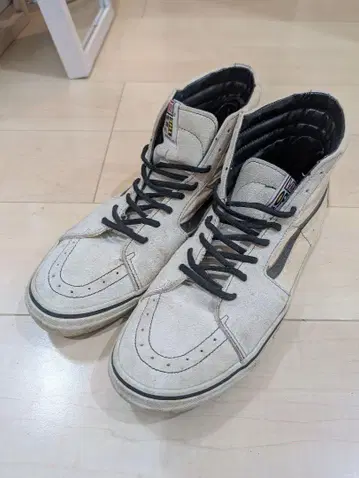 Vans Sk8-Hi 화이트 캔버스 스니커즈