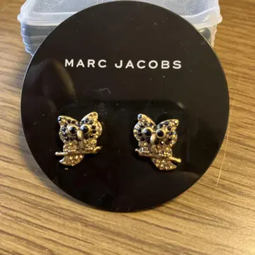 MARC JACOBS 올빼미 귀걸이 & 팔찌