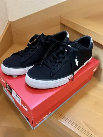 Polo Ralph Lauren 블랙 스니커즈 US 9.5인치