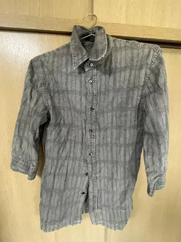 SHELLAC 스트라이프 무늬 그레이 셔츠 48