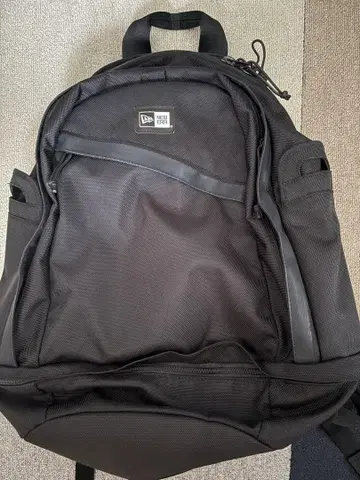 New Era 블랙 백팩 31L