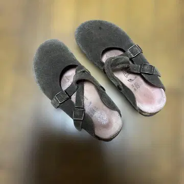 빌키즈 버켄스탁 다크 브라운 샌들 22.5 사이즈