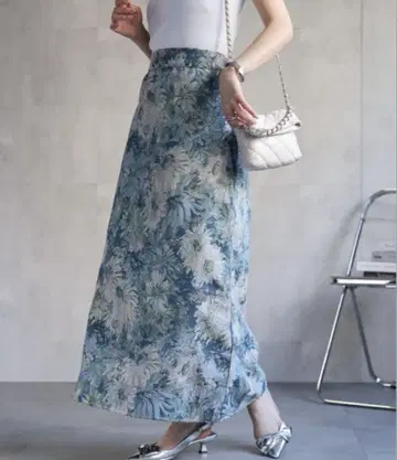 고블랑 패턴 세미 플레어 스커트/사다리꼴 스커트