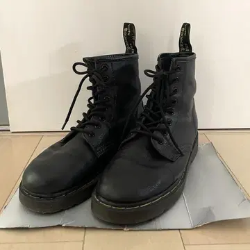 [ Dr.Martens ] 8홀 부츠 블랙 닥터마틴 검정색