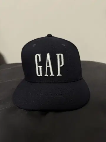 GAP 네이비 야구 모자