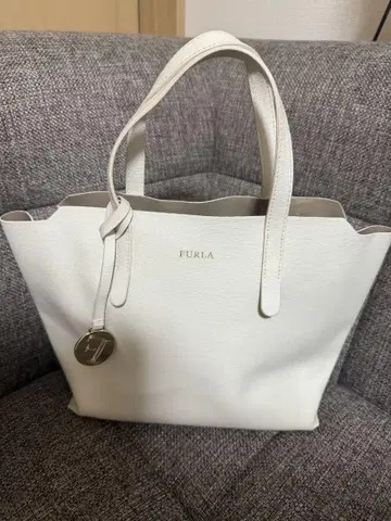 FURLA 훌라 샐리 핸드백 토트백 화이트