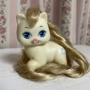리틀 프리티 키티