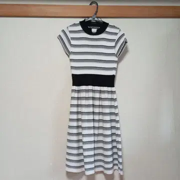일본제 MARY QUANT 스트라이프 반팔 원피스