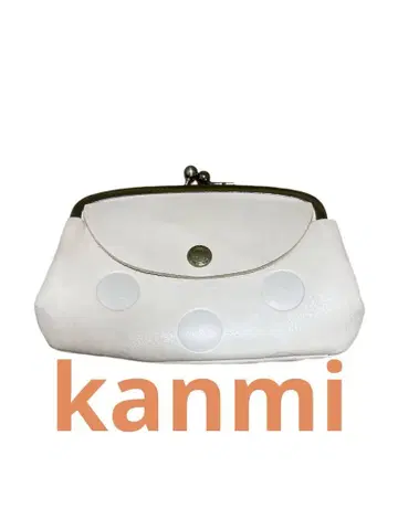 Kanmi 크림색 가죽 도트 코인 케이스