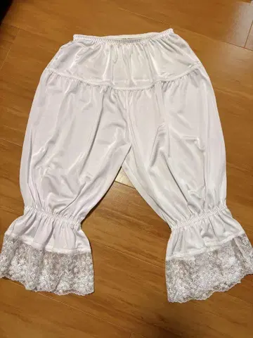 화이트 레이스 브라이덜 이너