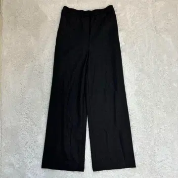 미사용에 가까운 띠어리 럭스 울 와이드 팬츠 다크 그레이 36