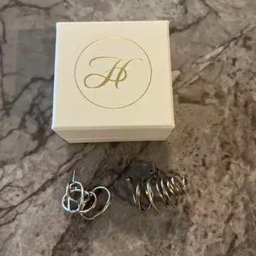 Akari H vis pierced 실버