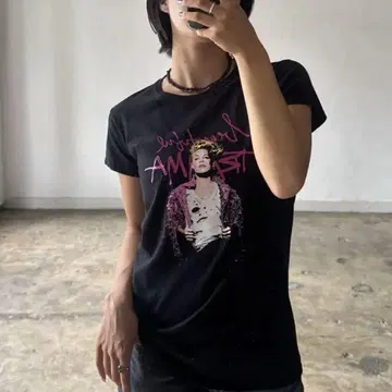 P!NK world tour black t-shirt