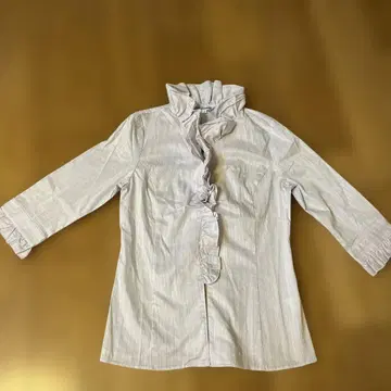 나라 까미체 스트라이프 프릴 블라우스