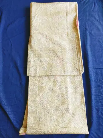 아이보리 바탕에 녹색 잔무늬 기하학 패턴 기모노 츠무기