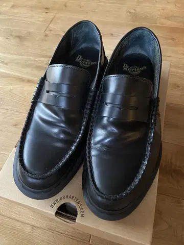 Dr. Martens PENTON 블랙 로퍼 UK9