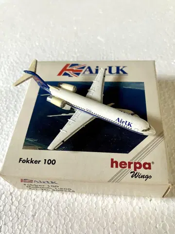 Air UK Fokker 100 herpa 1:500