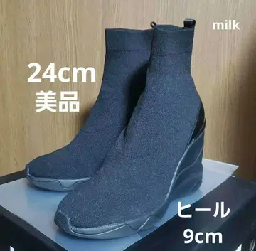 새상품급 +diana 하이 웨지 스트레치 니트 숏부츠 24cm