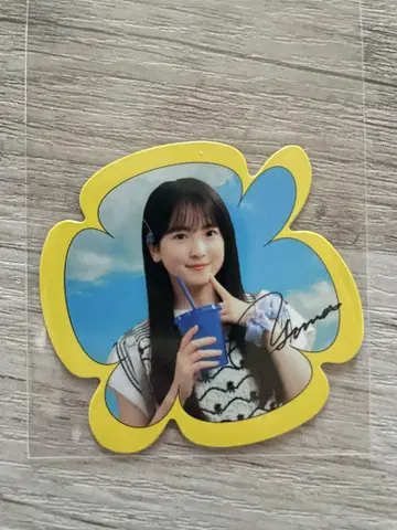 아이돌 사인 사진 꽃 모양