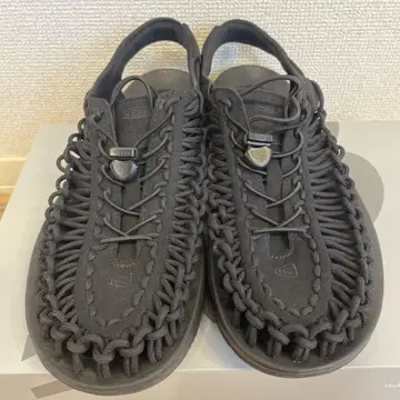 KEEN 블랙 샌들 사이즈 43