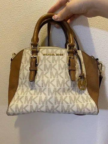 MICHAEL KORS 숄더백 화이트/브라운