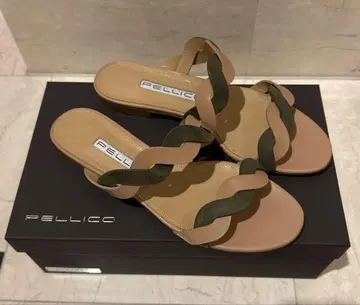 [미사용] PELLICO 플랫 샌들 size 37