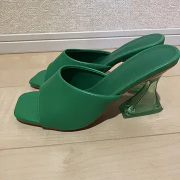 그린 오픈토 샌들