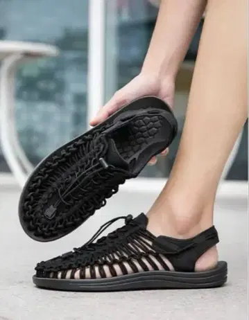 새상품 트레킹 아웃도어 KEEN풍 23cm 블랙