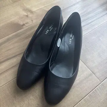 블랙 펌프스 낮은 힐