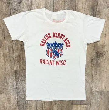 70'S RACINE DERBY ASSN. 양면 스며듦 프린트 T셔츠