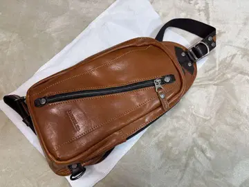 더블스 가죽 숄더백 미사용 새상품
