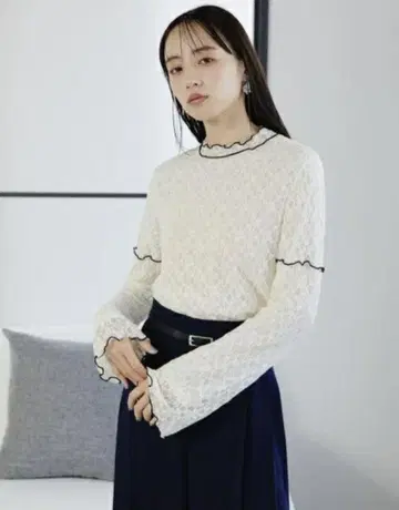 질 바이 질스튜어트 티셔츠 스트레치 레이스 메로우 컷 상의
