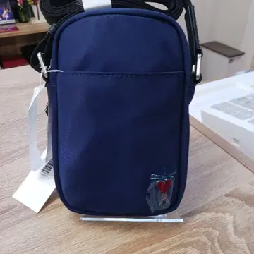 네이비 나일론 숄더백 하트 로고