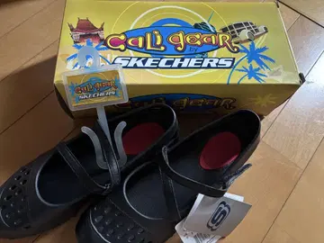 SKECHERS Cali Gear 블랙 샌들