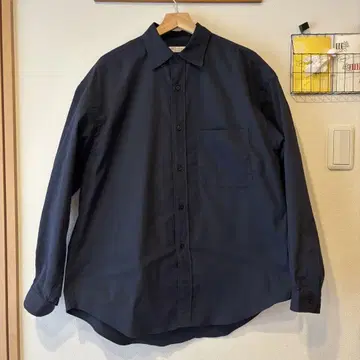 FUNCTIONAL WIDE 버튼 다운 셔츠